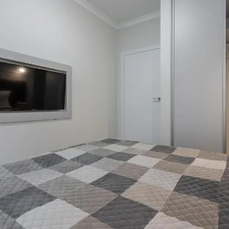 Close - Urban Chic- Mennica - Center - For 15 Guests *