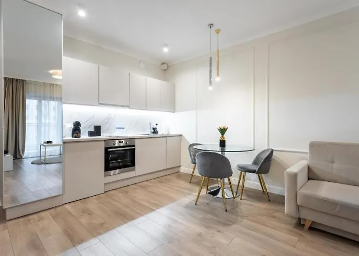 Close - Urban Chic- Mennica - Center - For 15 Guests Apartman