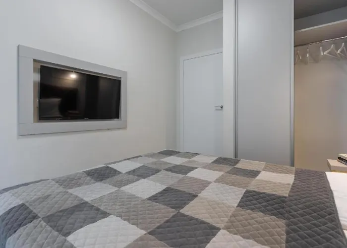 Close - Urban Chic- Mennica - Center - For 15 Guests *