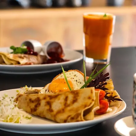 Close - Urban Chic- Mennica - Center - For 15 Guests דירה