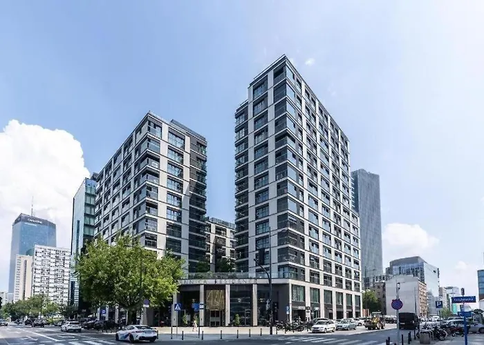 Close - Urban Chic- Mennica - Center - For 15 Guests דירה *